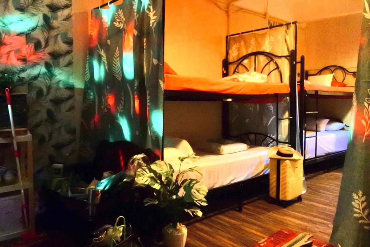 Me Hostel & Homestay At Haadrin ハード・リン エクステリア 写真