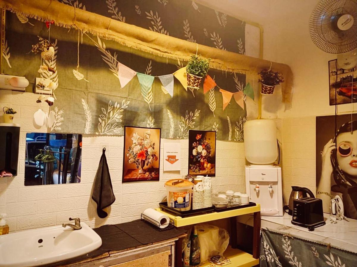 Me Hostel & Homestay At Haadrin ハード・リン エクステリア 写真