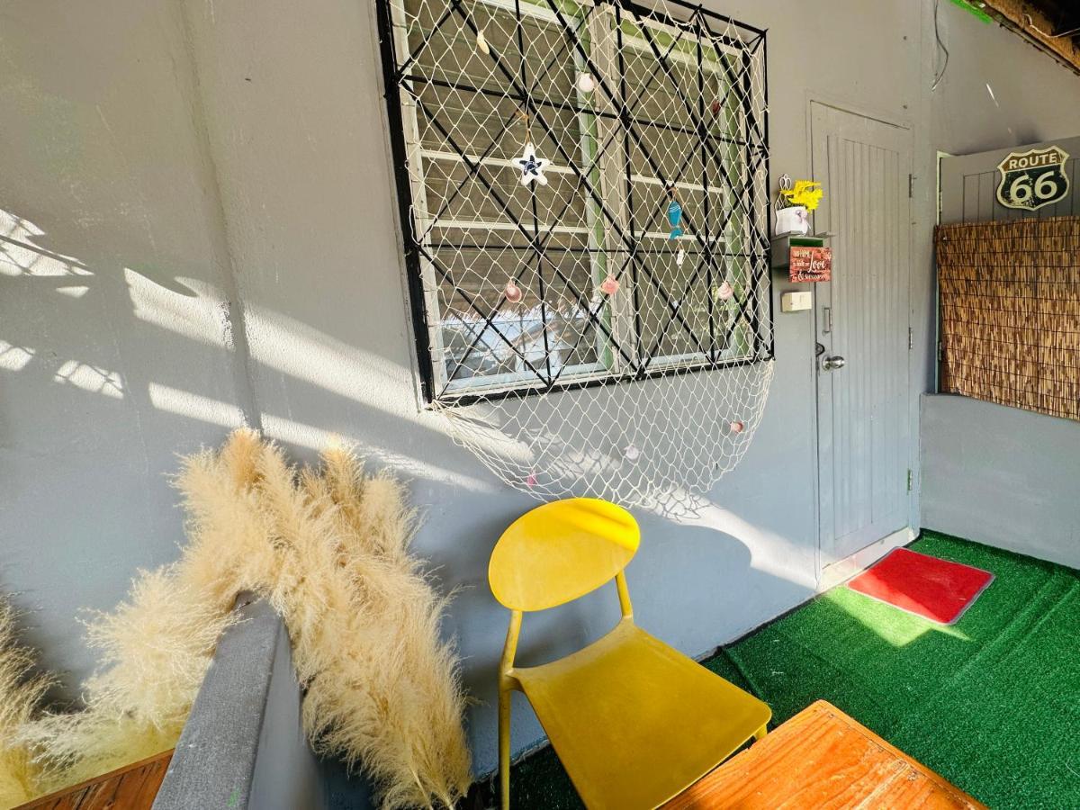 Me Hostel & Homestay At Haadrin ハード・リン エクステリア 写真