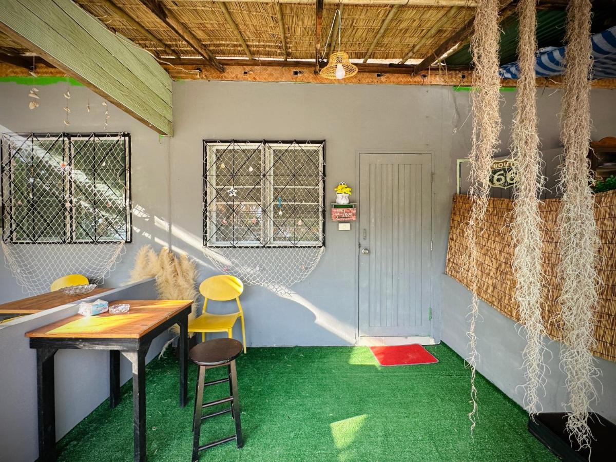 Me Hostel & Homestay At Haadrin ハード・リン エクステリア 写真
