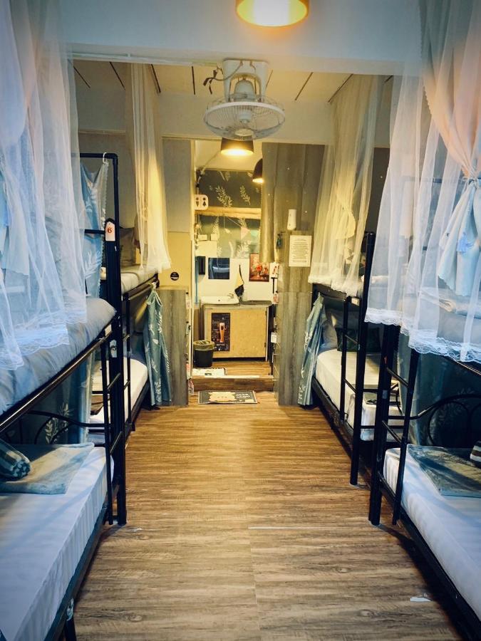 Me Hostel & Homestay At Haadrin ハード・リン エクステリア 写真