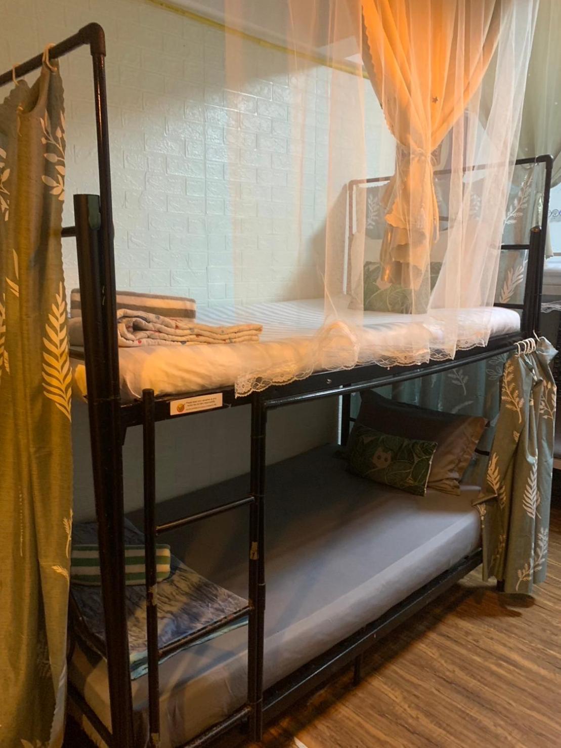 Me Hostel & Homestay At Haadrin ハード・リン エクステリア 写真