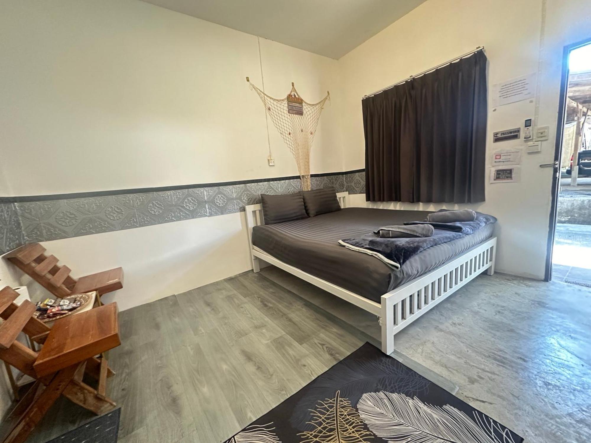 Me Hostel & Homestay At Haadrin ハード・リン エクステリア 写真