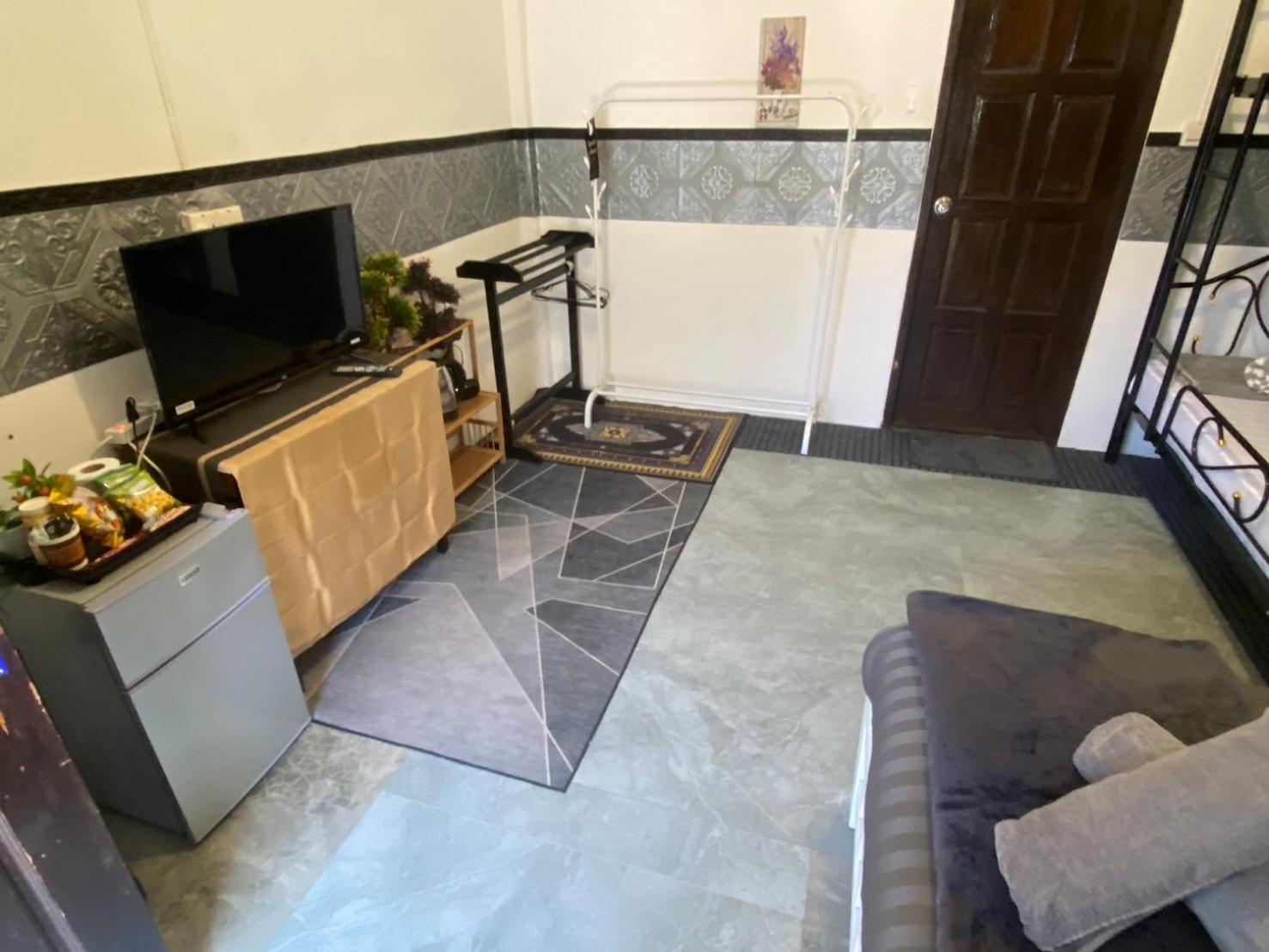 Me Hostel & Homestay At Haadrin ハード・リン エクステリア 写真